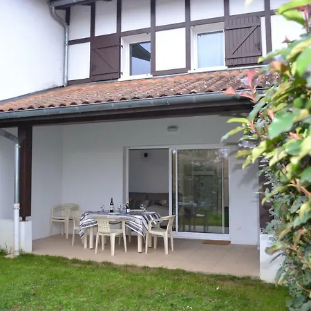 Maison Lore Mendi Amotz Saint-Pee-sur-Nivelle Exterior photo